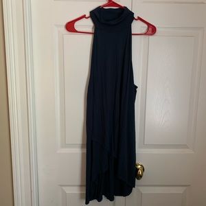 ☆ size L super flattering high neck flowy top ☆